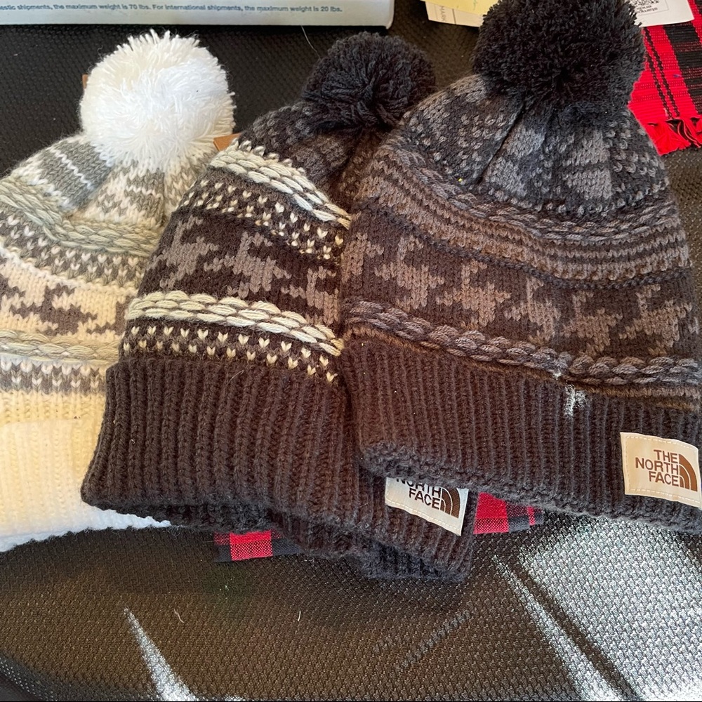 🛍🛍The North Face Women's Fair Isle Beanie, OS, in TNF White, Black,Black/Black